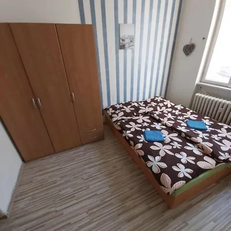 Easy Backpacker Old Town Кошице
